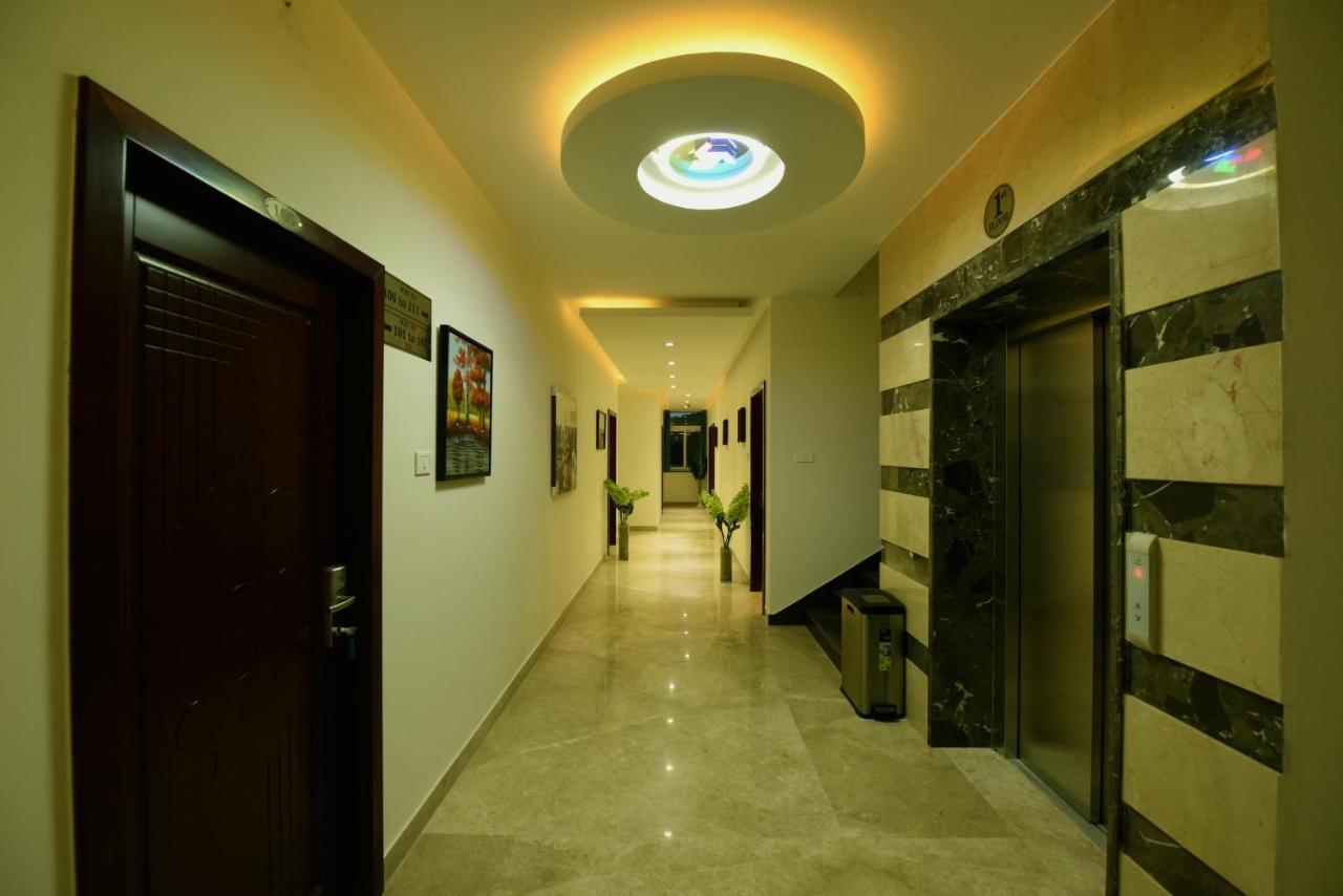 Sky Residency Bed and Breakfast Chennai Exteriör bild